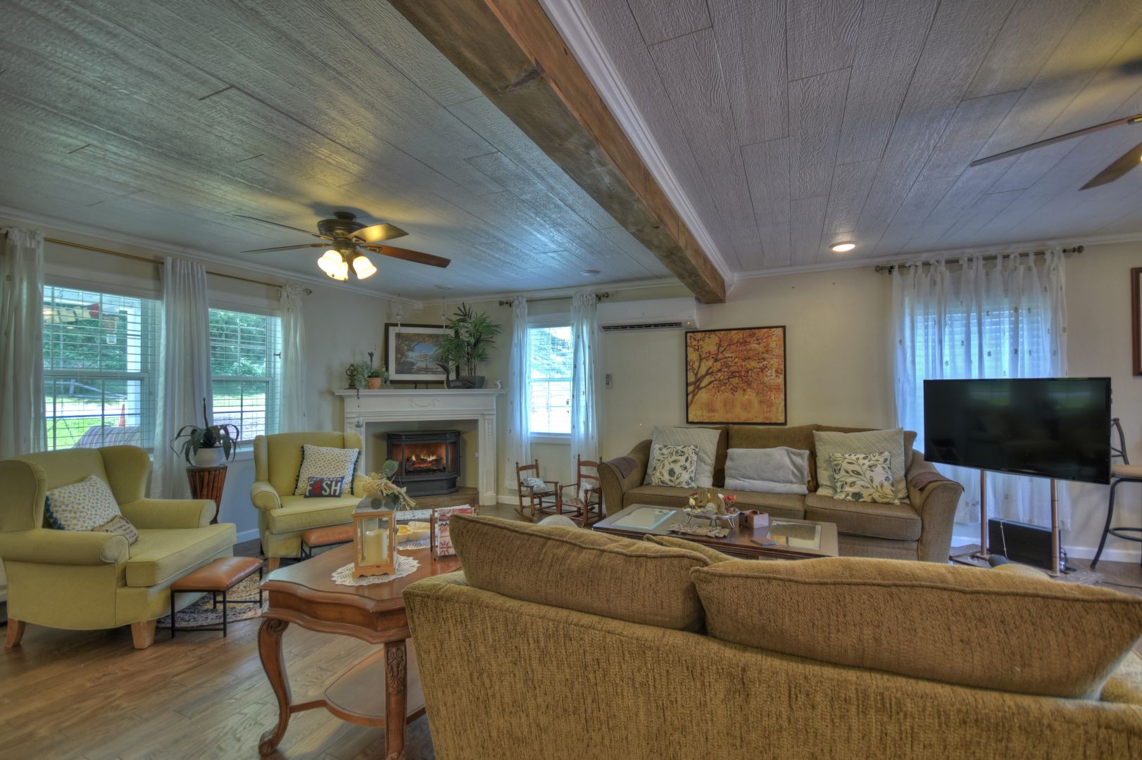 Living room full view